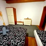 Erika - 145 Apartment *