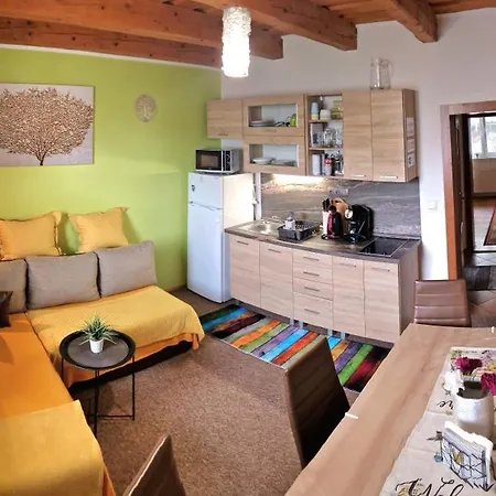 Erika - Apartamento Bešeňová